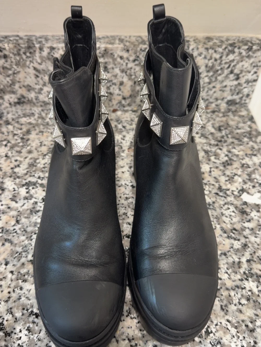 MICHAEL Michael Kors Glenn Studded Leather Lug Sole Ankle Boots Black Size 7M